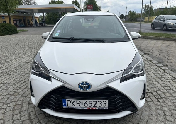 Toyota Yaris cena 55800 przebieg: 36123, rok produkcji 2018 z Krotoszyn małe 106